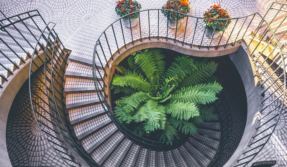 <br />
<b>Warning</b>: Undefined property: stdClass::$img_alt_tag in <b>/var/www/vhosts/gayjournal.de/httpdocs/GJ5/modules/mod_uk_grid/tmpl/default.php</b> on line <b>64</b><br />